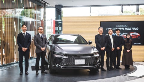 THE CROWN横浜都筑で専門店特別仕様車のお披露目 THE CROWN MEETING開催レポート THE CROWN横浜都筑で専門店特別仕様車のお披露目 THE CROWN MEETING開催レポート