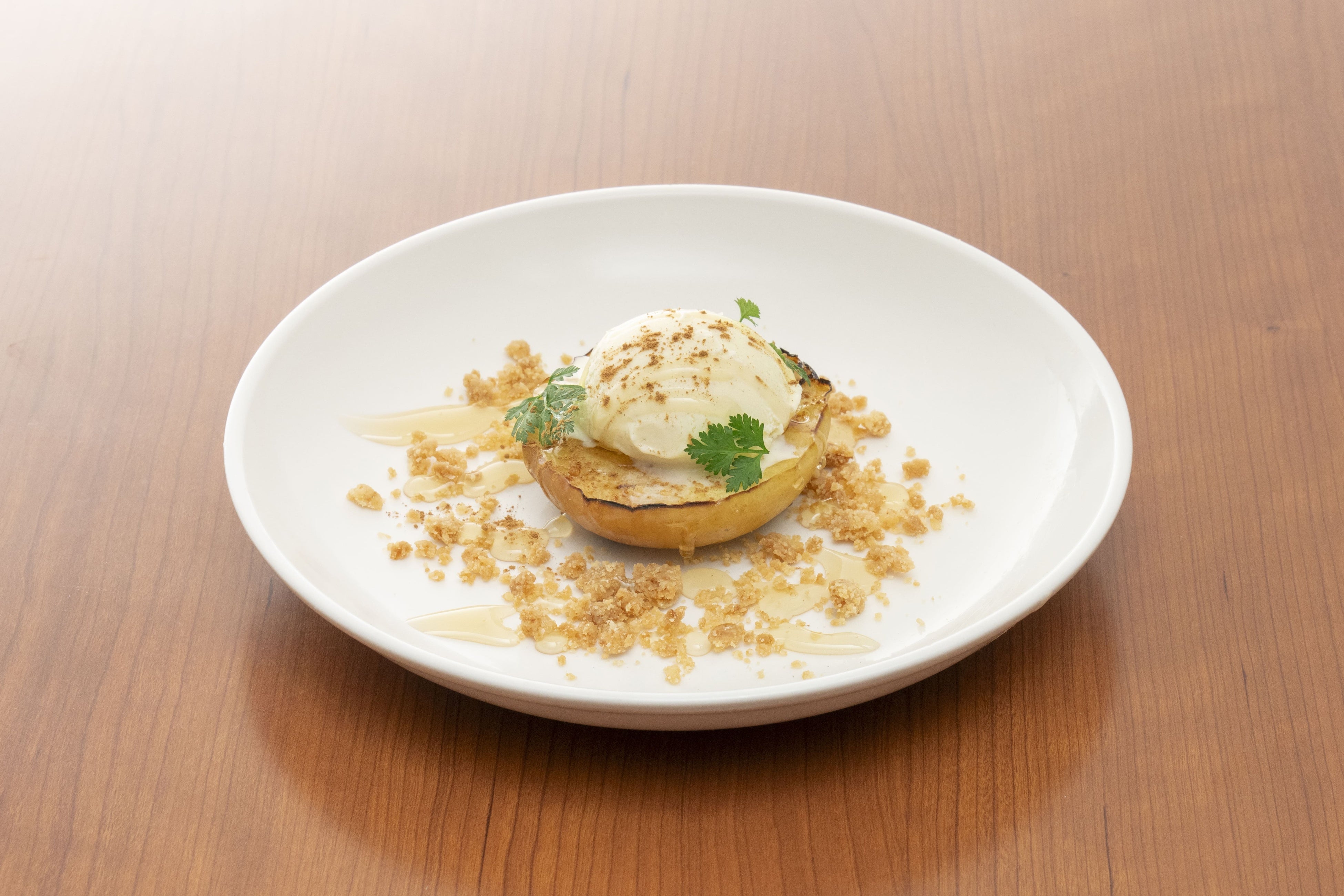 ベイクドアップル～リンデンハニーかけ～：600円