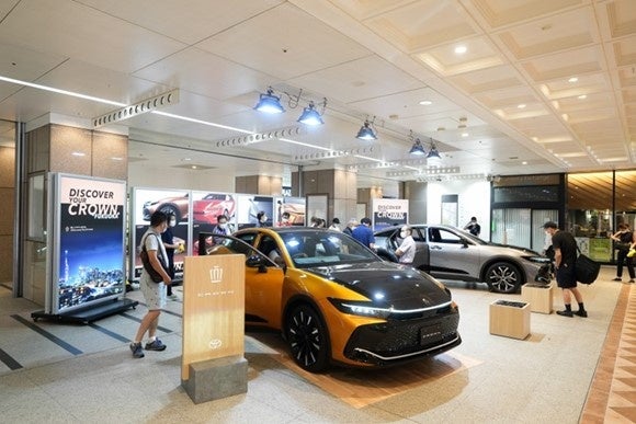 DISCOVER YOUR CROWN. at福岡