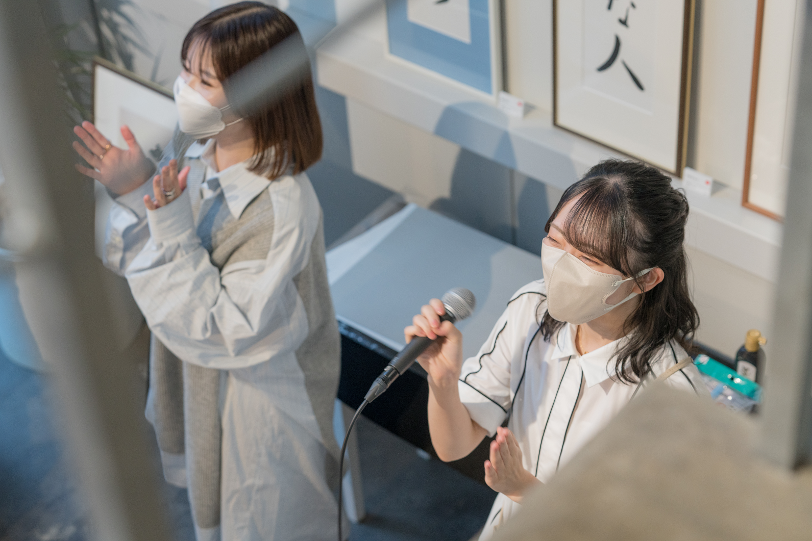 来場者を拍手でお出迎えしてイベントはスタート