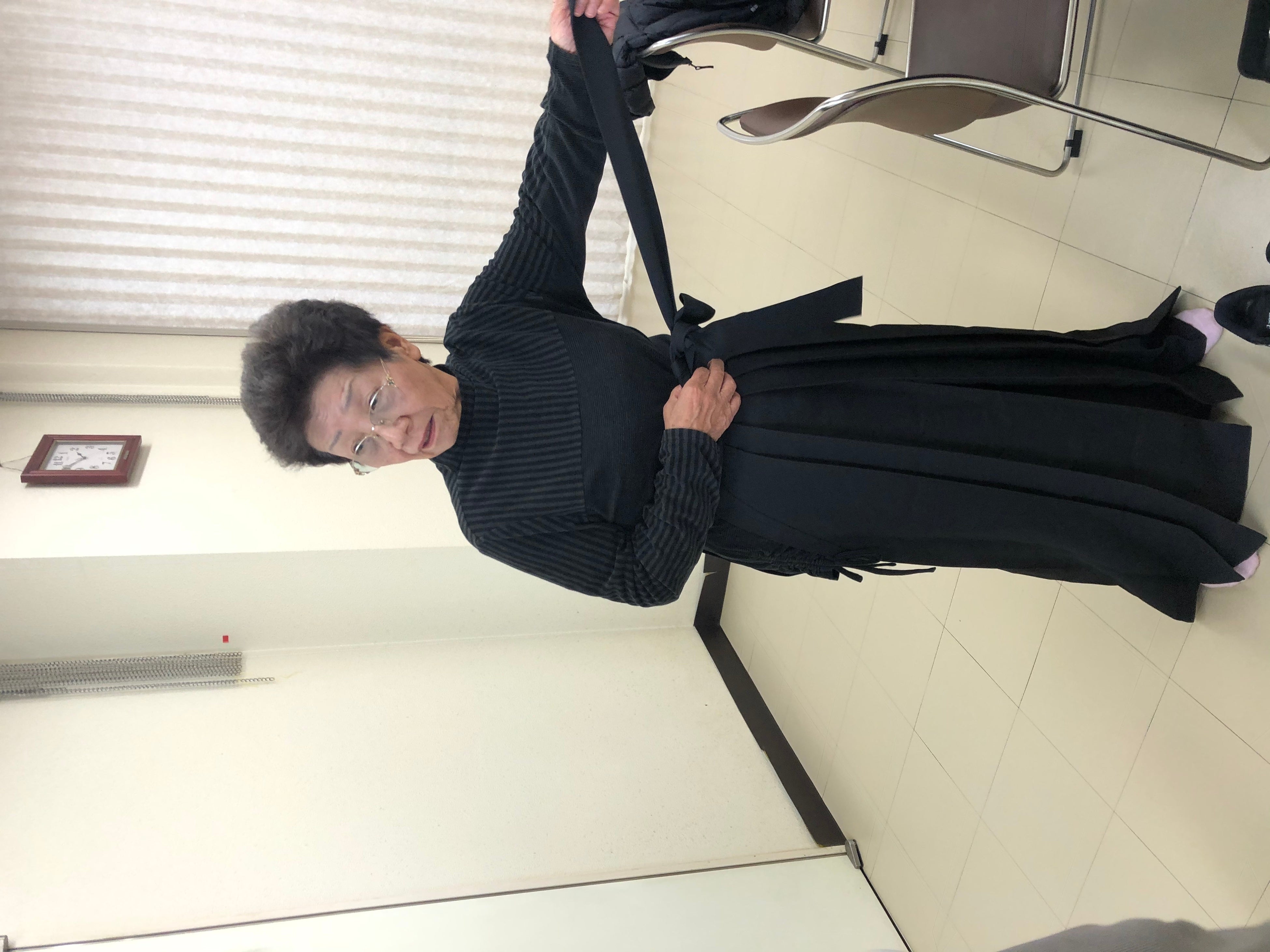 袴を試作した、公益社団法人安城市シルバー人材センターの会員： 加藤信子さん