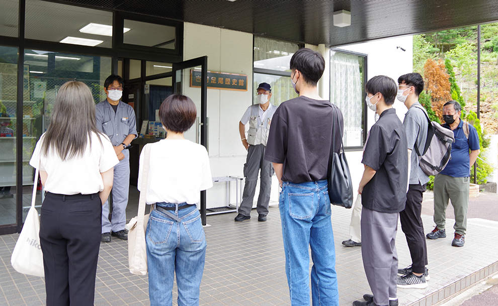 古河足尾歴史館前でお出迎え頂きました　2022年7月20日撮影（宇都宮大学）