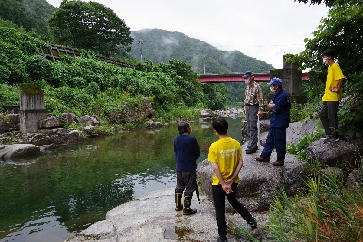 沢入橋の上流右岸側から眺めて馬車鉄道のレベルを確認