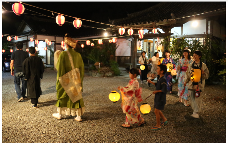 法蔵寺から出開帳へ