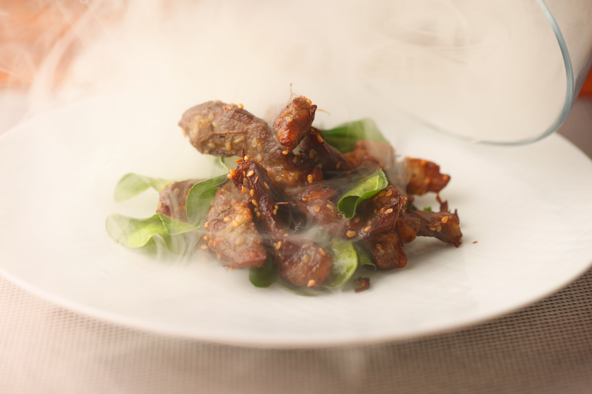 あぐー豚の自家製干し肉ハーブ揚げ　瞬間燻製　　　　2,800円