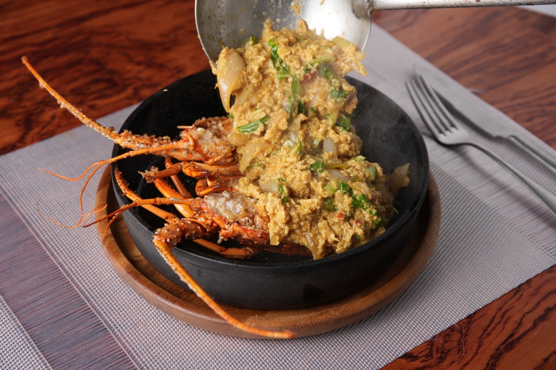 国産伊勢海老(250g) カレー卵炒め ¥8,000