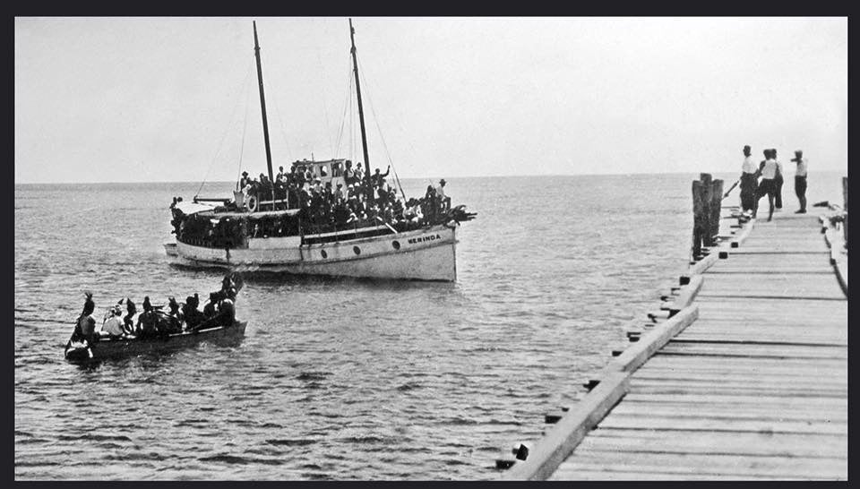 1930年代のグリーン島のへの上陸の様子