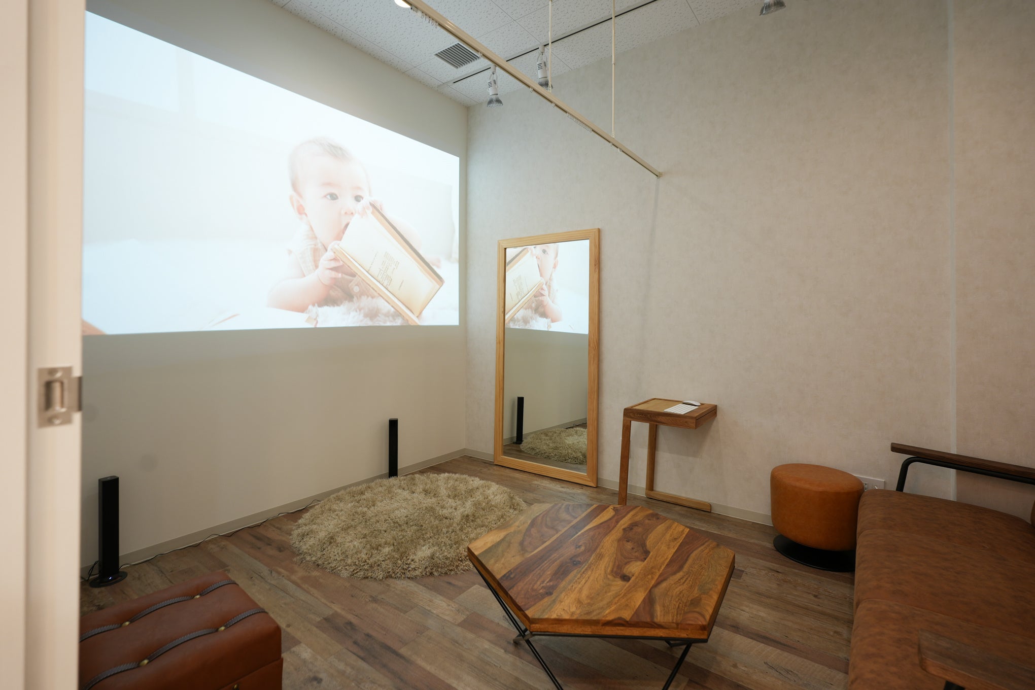 Studio Merkmal　控室