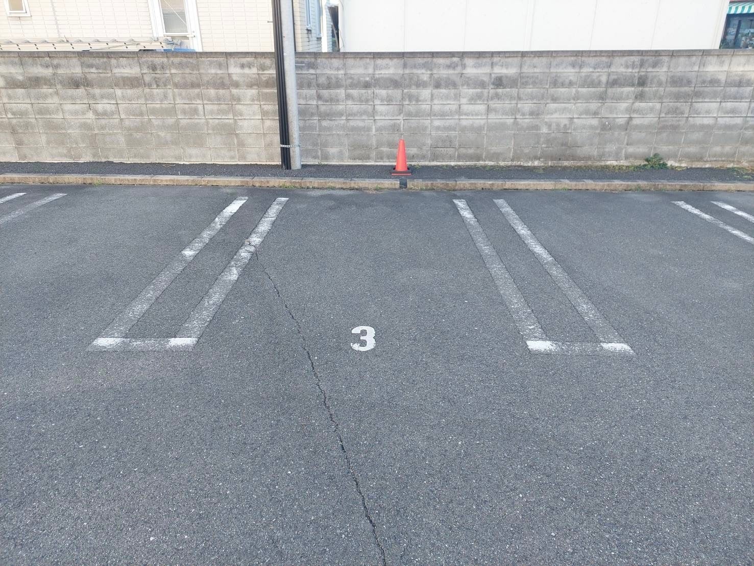 無料駐車場完備