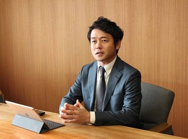 代表取締役兼CEO：⼗河元太郎