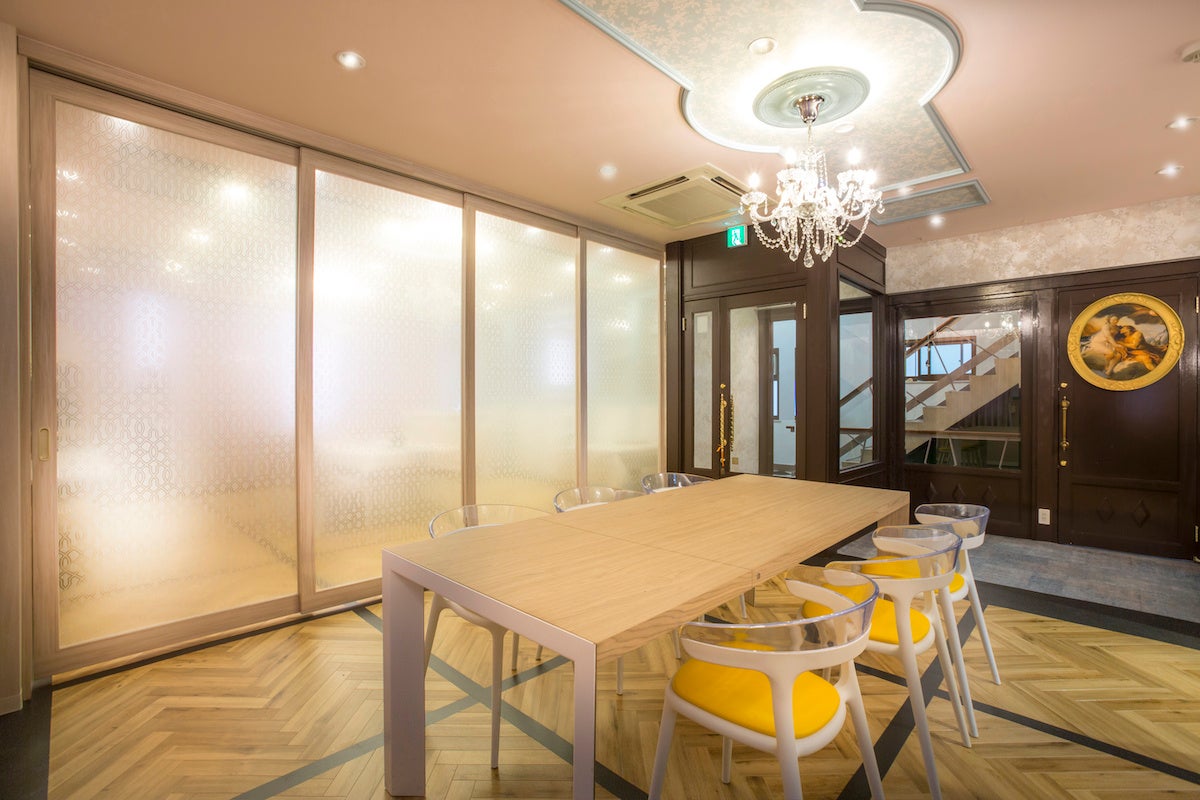 ラクシュミー神戸本店　2階イベントスペース