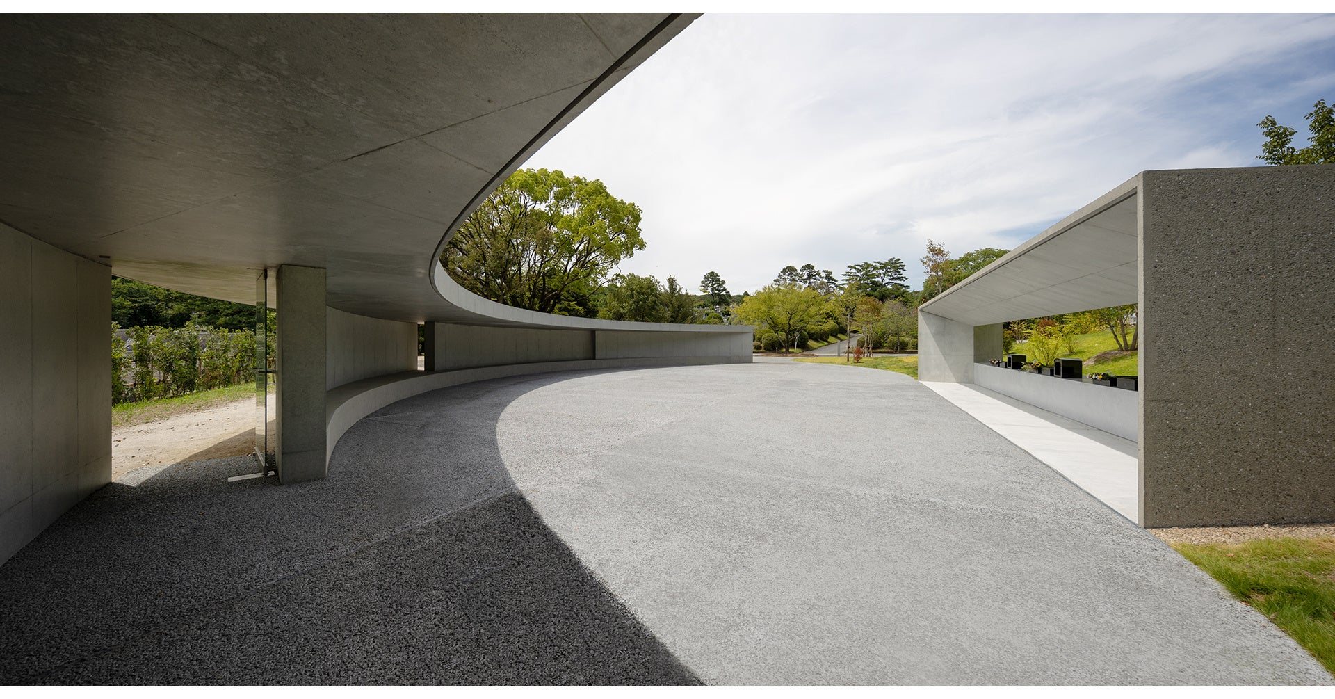 キノアーキテクツの福岡市立平尾霊園合葬式墓所「2022年度 グッドデザイン賞」を受賞 | 株式会社キノアーキテクツのプレスリリース