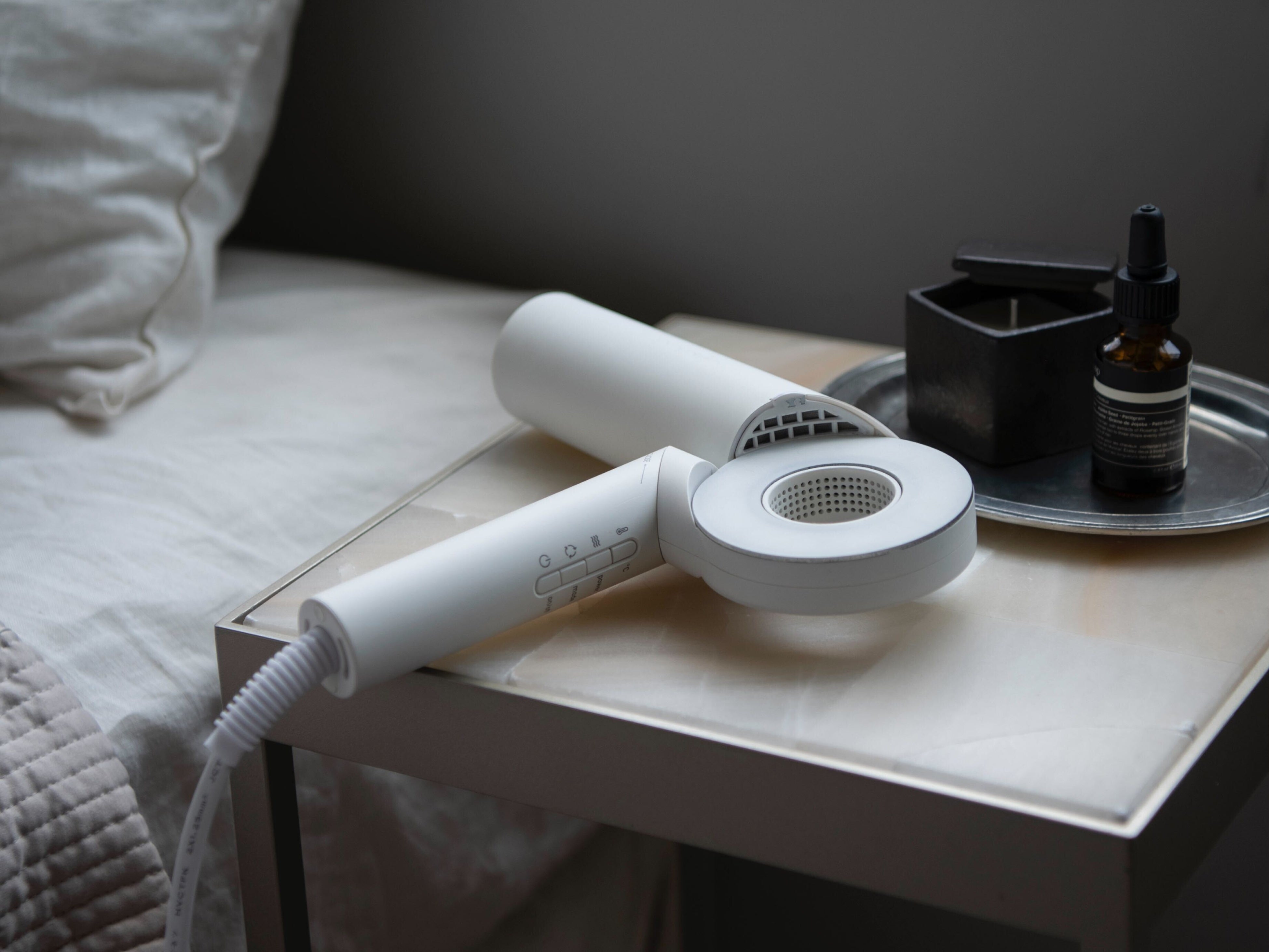 Cadreヘアドライヤー　新品未使用 Amazon | 【公式】cadre 大風量 最新 ドライヤー 軽量 コンパクト 速乾