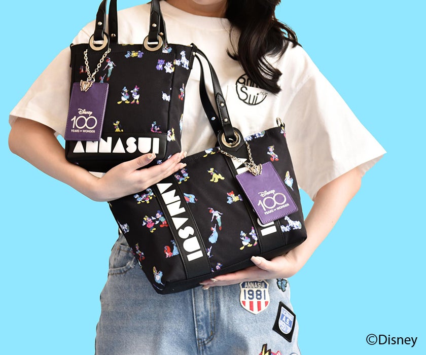 そ*う様 ANNA SUI ディズニー100 デイパック リュック PCケース ANNA SUI】Disney100をテーマにした商品を8/9(水)より限定店舗で