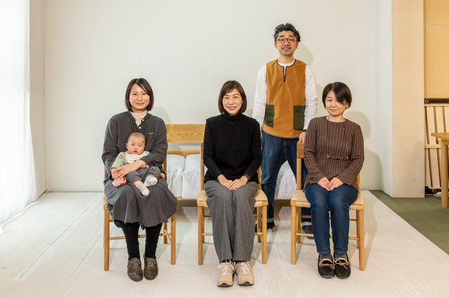 弊社代表・水野（男性）とARCH DECO代表・横井さん（中央）