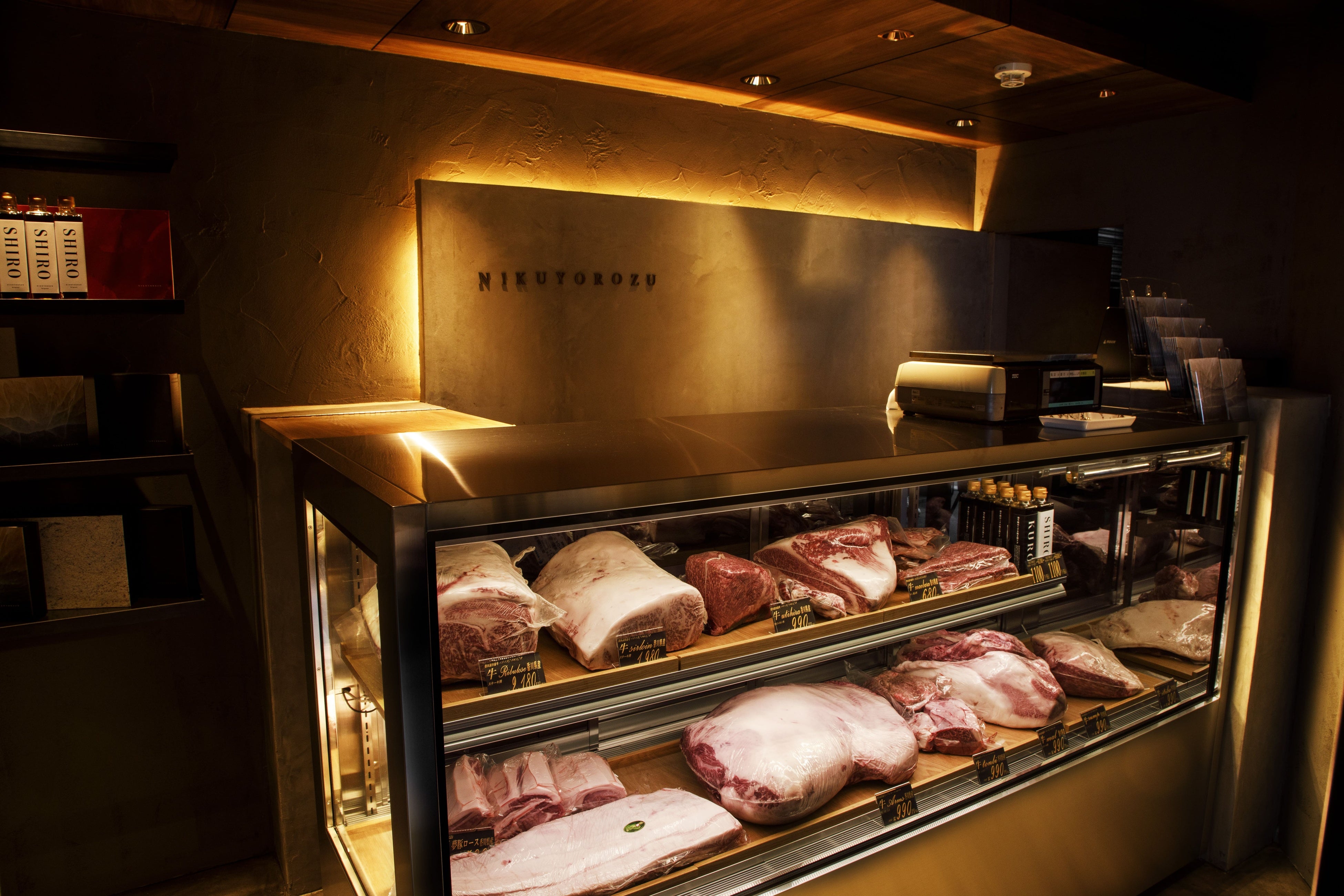 併設の精肉店（テイクアウト）