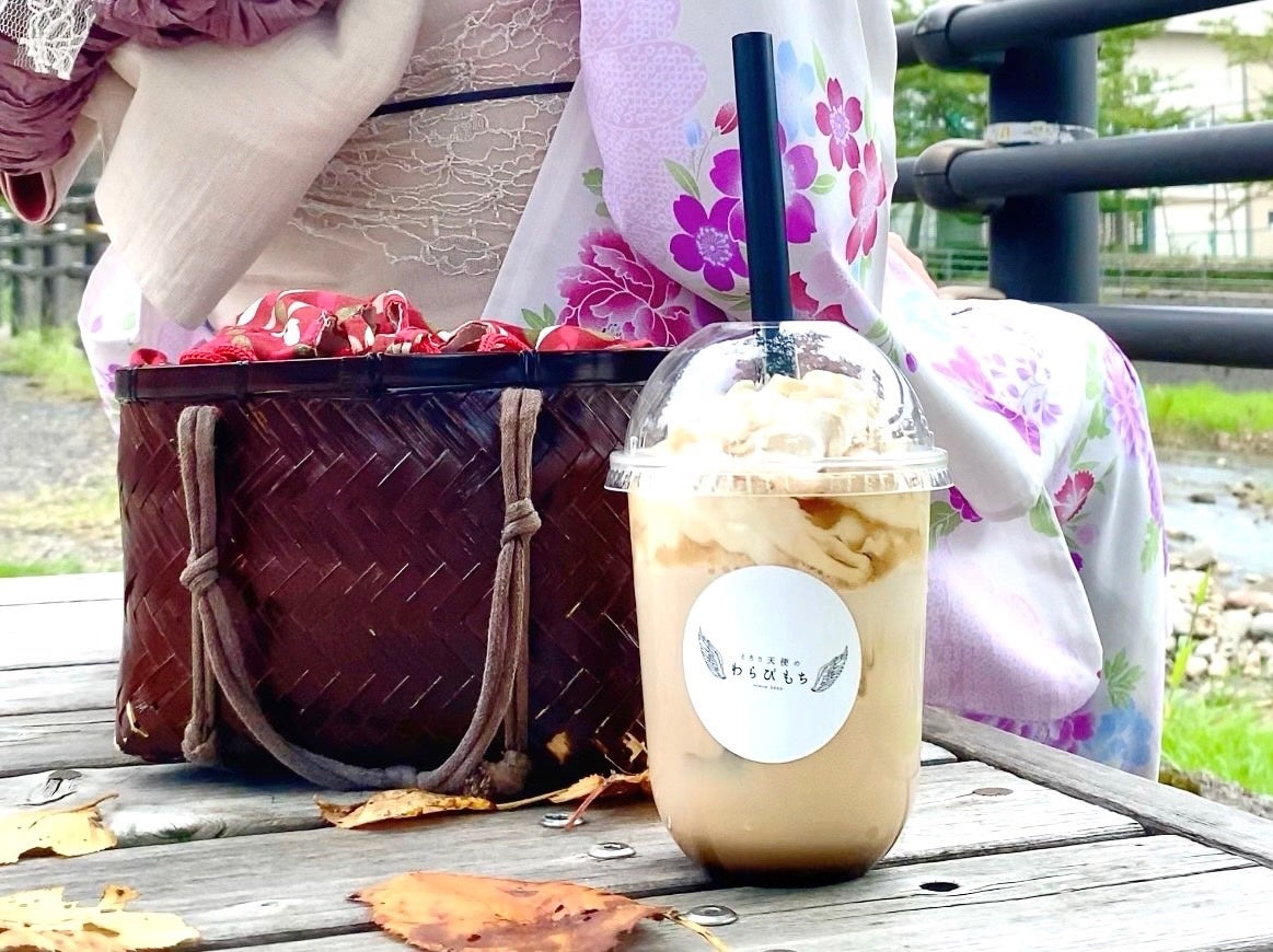 飲むわらびもちを片手に、金沢の街を歩きませんか？