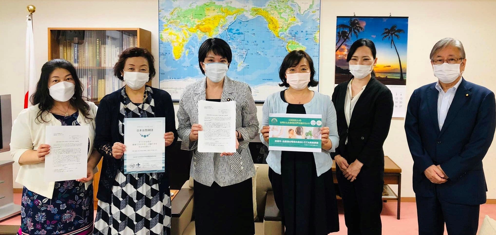 高市早苗政調会長へ要望書提出