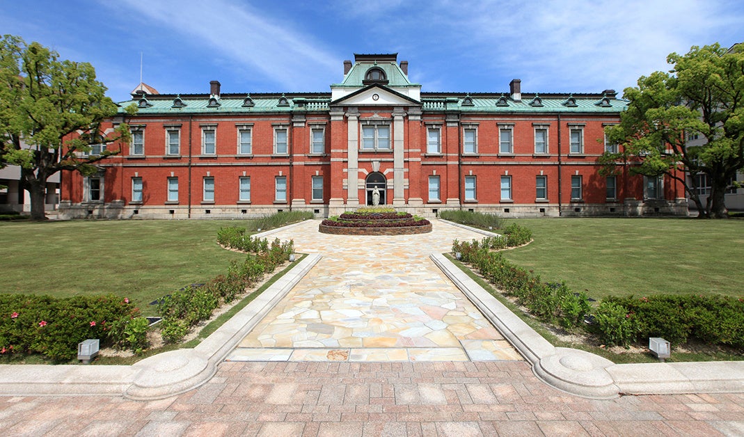 聖母女学院本館