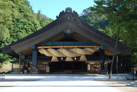 イオンエンターテイメント、神楽殿で映画『神在月のこども』上映会を実施 イオンエンターテイメント、神楽殿で映画『神在月のこども』上映会を実施