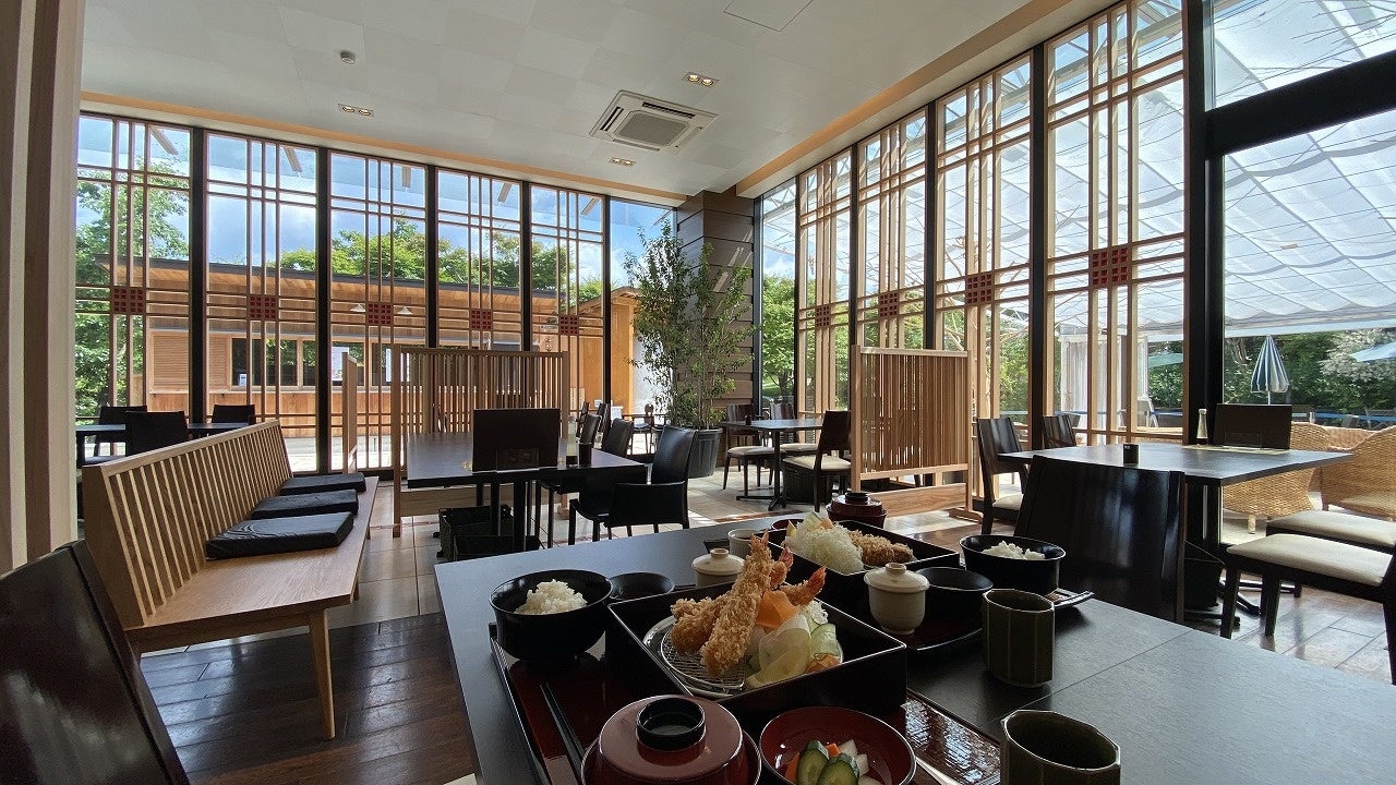 重箱食堂かさね内観