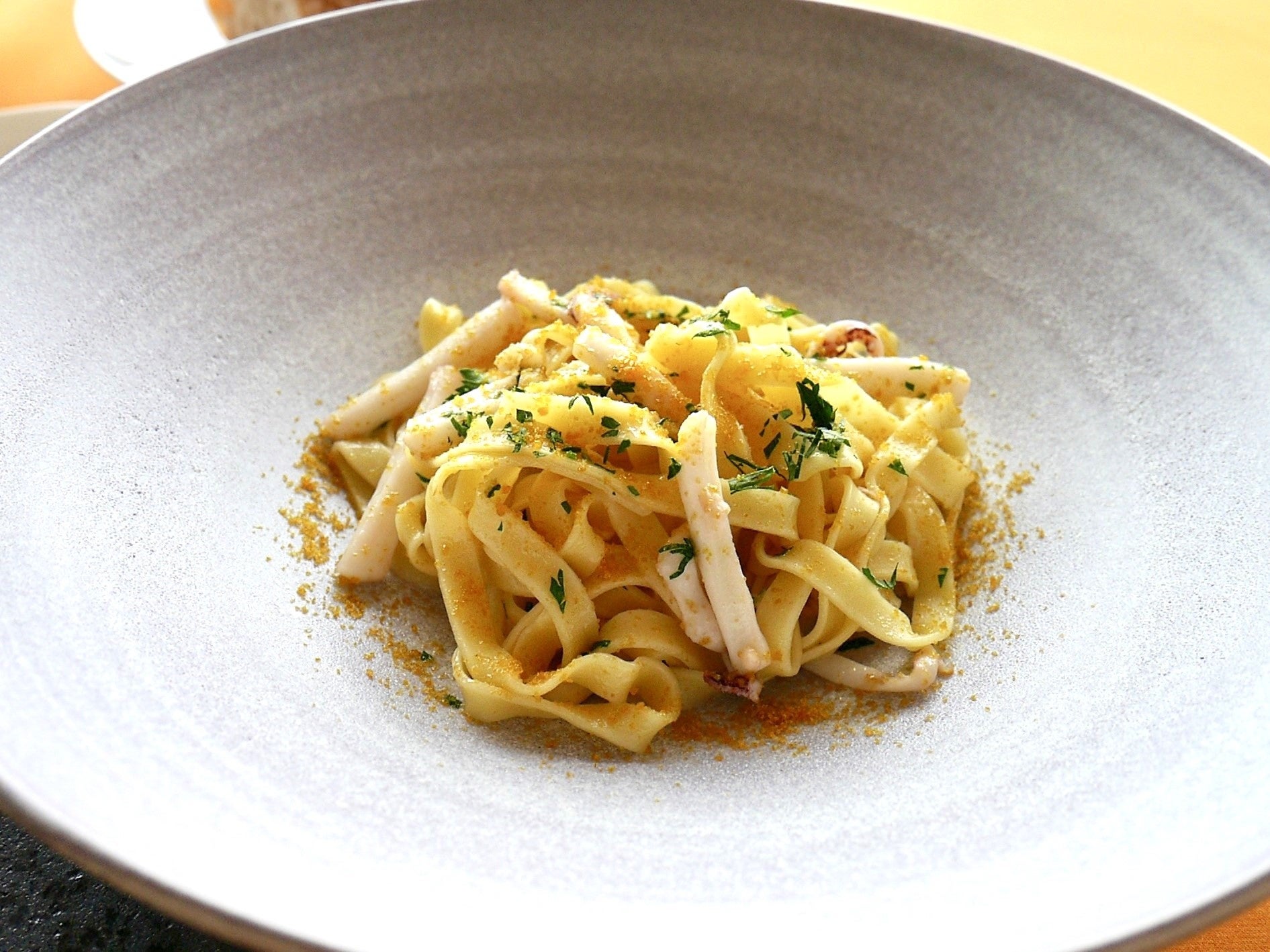 イカとボッタルガのタリアテッレ 能登いしる風味