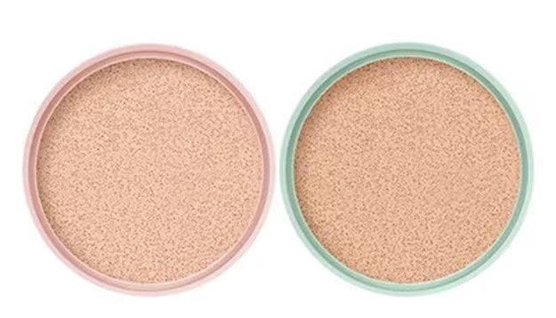 左)ネオクッション グロウ リフィル 右)ネオクッション マット リフィル