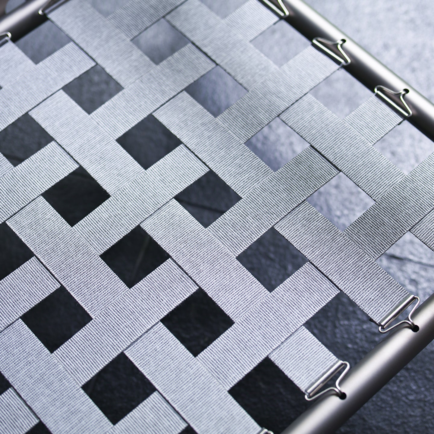 屋外用ウェービングテープもイタリア INTES 社のものを使用