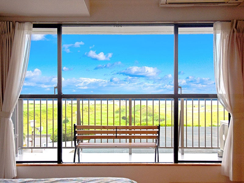 Primitive hut 夏海の家の宿泊部屋は全室オーシャンビュー