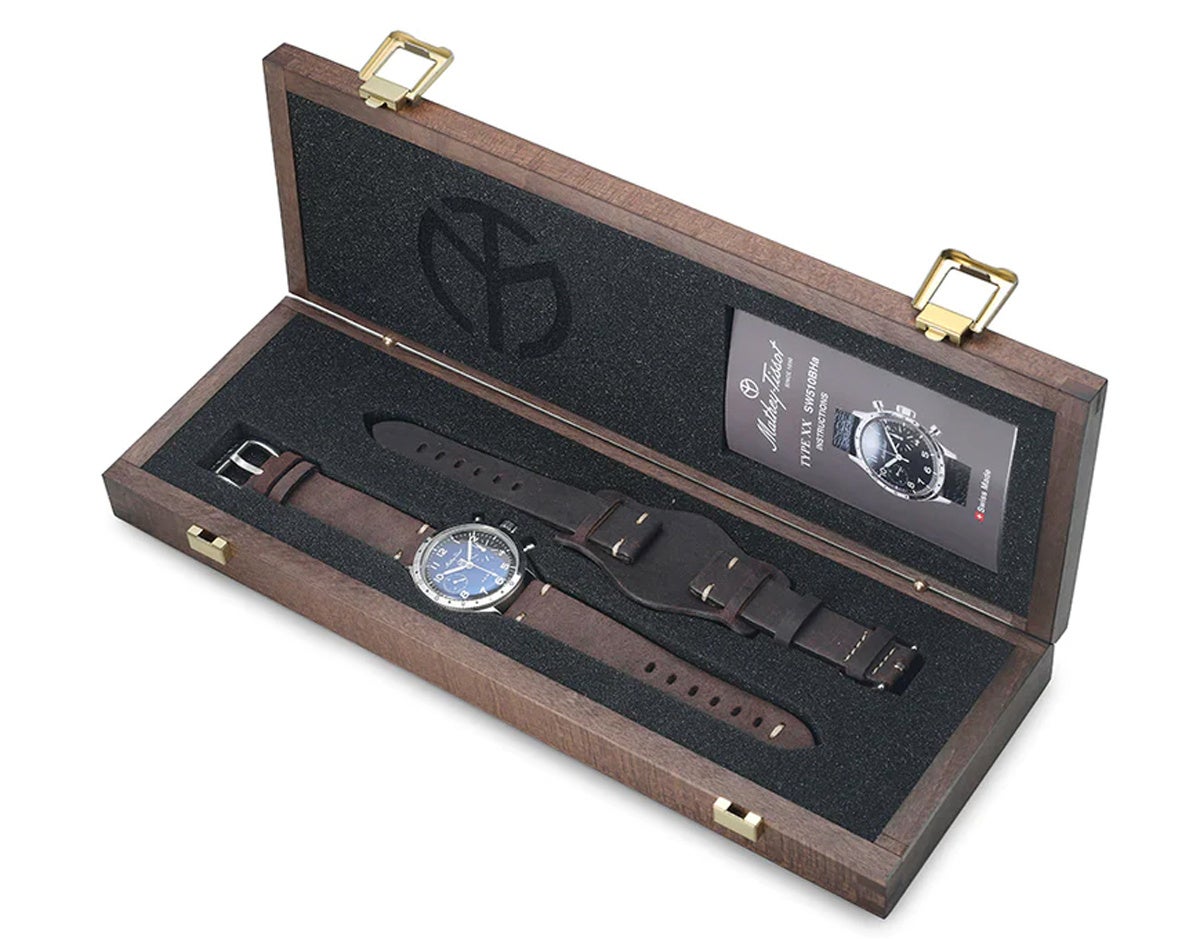 オリジナル ウッドボックス&ブンドタイプレザーストラップが付属します。