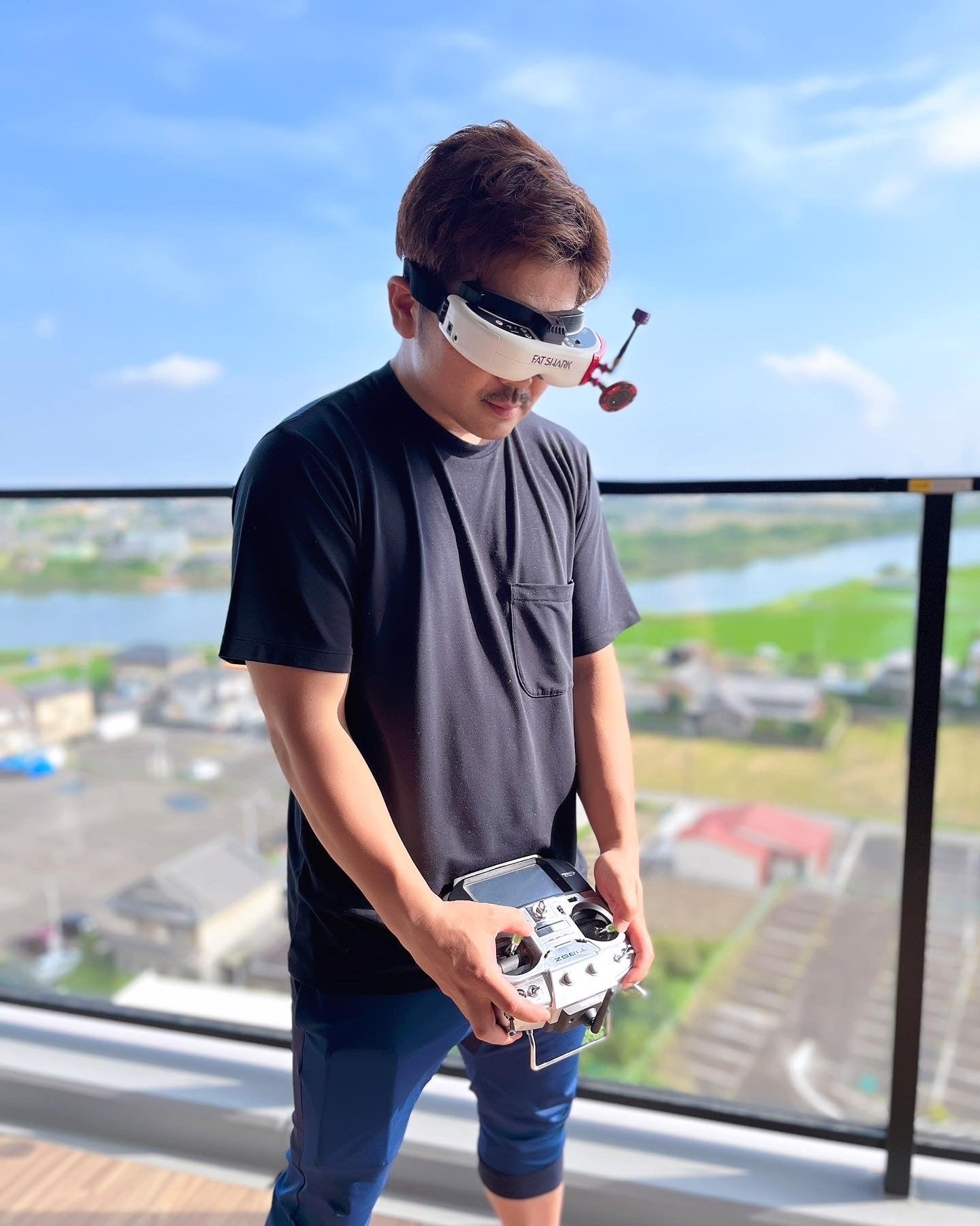 ドローン操縦の様子