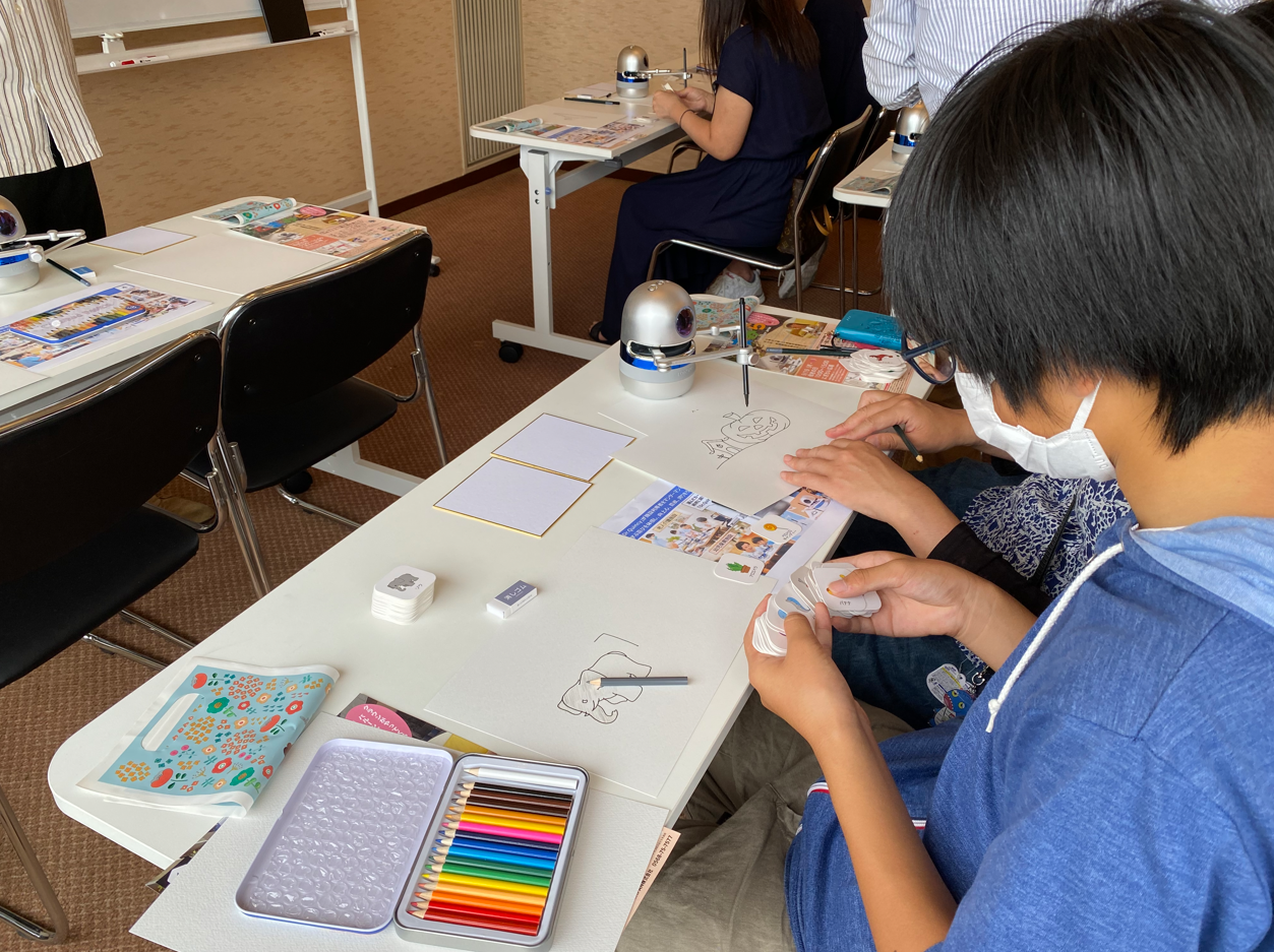 2022年9月19日、小牧駅会議室で開催されたドクトルクインシーを活用したお絵かき教室・体験会にて