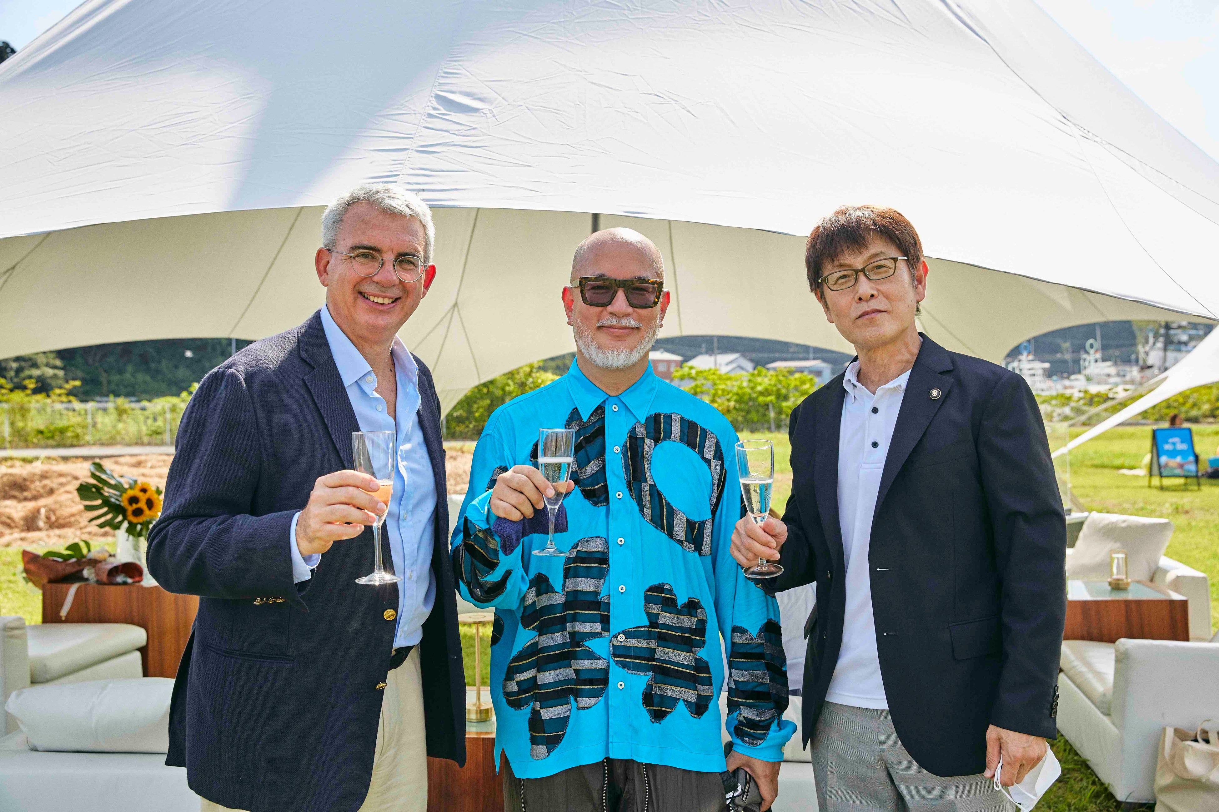 イタリア大使 ジャンルイジ ベネデッティ氏、安田造船所代表 野澤 隆之、下田市長 松木 正一郎氏