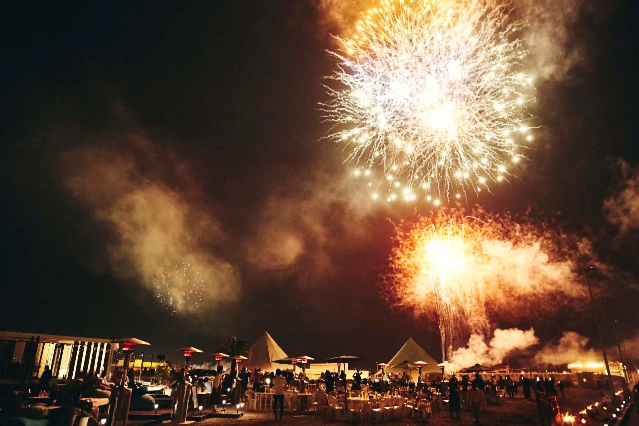 夕刻には打ち上げ花火