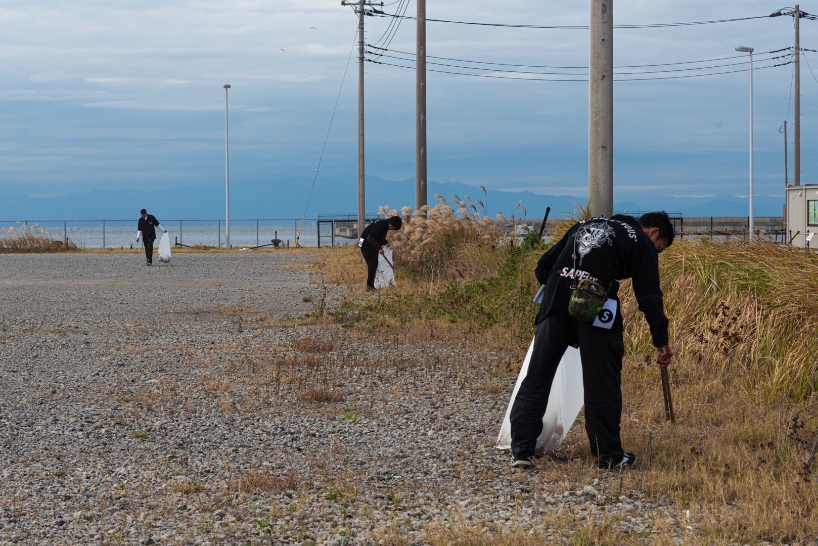 美しい三浦の景色と環境を守るため、イベント前後には会場内外のゴミ拾いを徹底