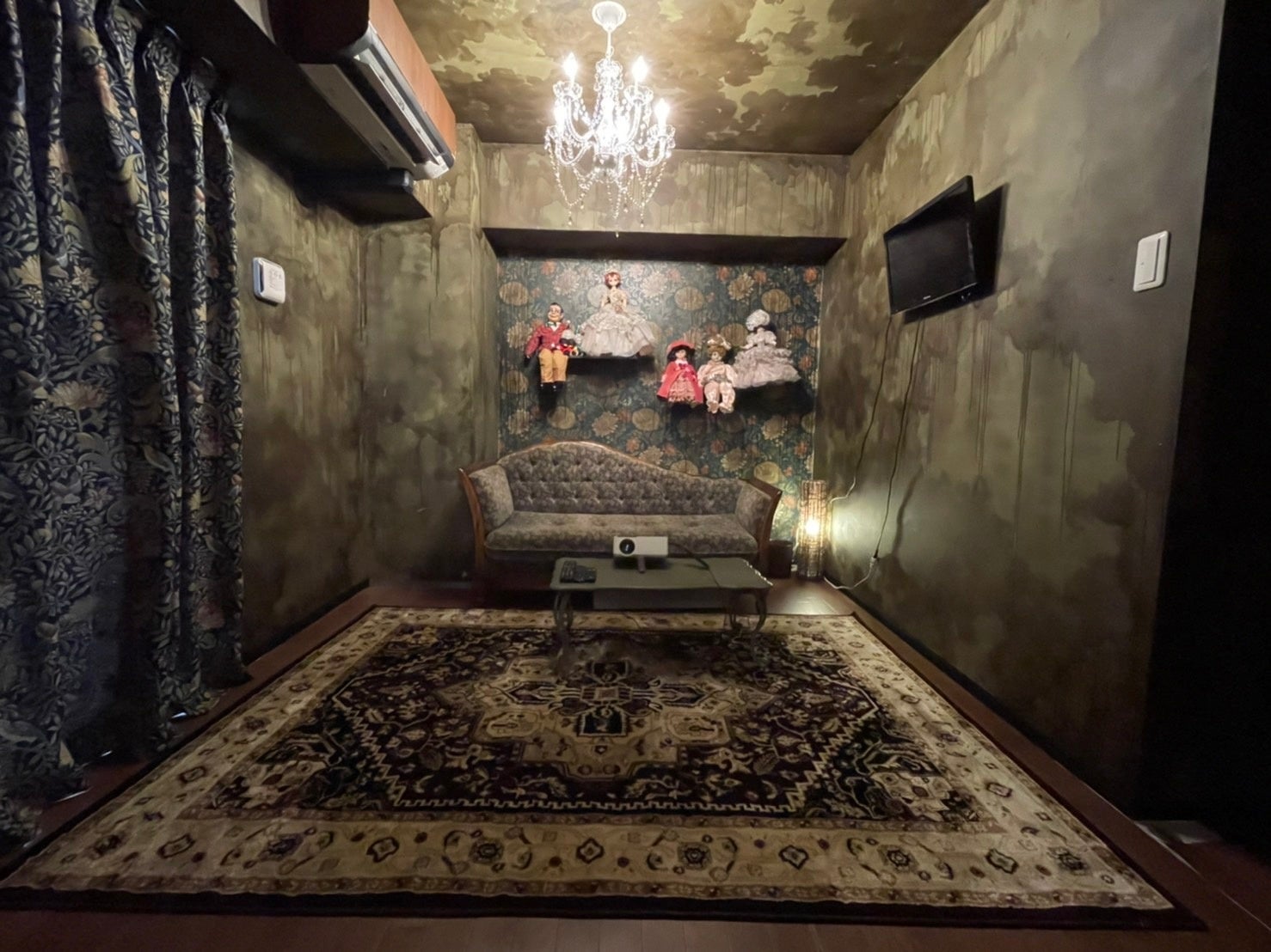 大阪 新世界のデザイナーズ民泊 Montana Flat Yebisu モンタナフラットエビス が手掛ける 映えスポットすぎる 洋館 風ホラールーム 8月13日オープン 株式会社イーツーのプレスリリース 大阪 新世界のデザイナーズ民泊 Montana Flat Yebisu モンタナフラットエビス が手掛ける 映えスポットすぎる 洋館 風ホラールーム 8月13日オープン 株式会社イーツーのプレスリリース