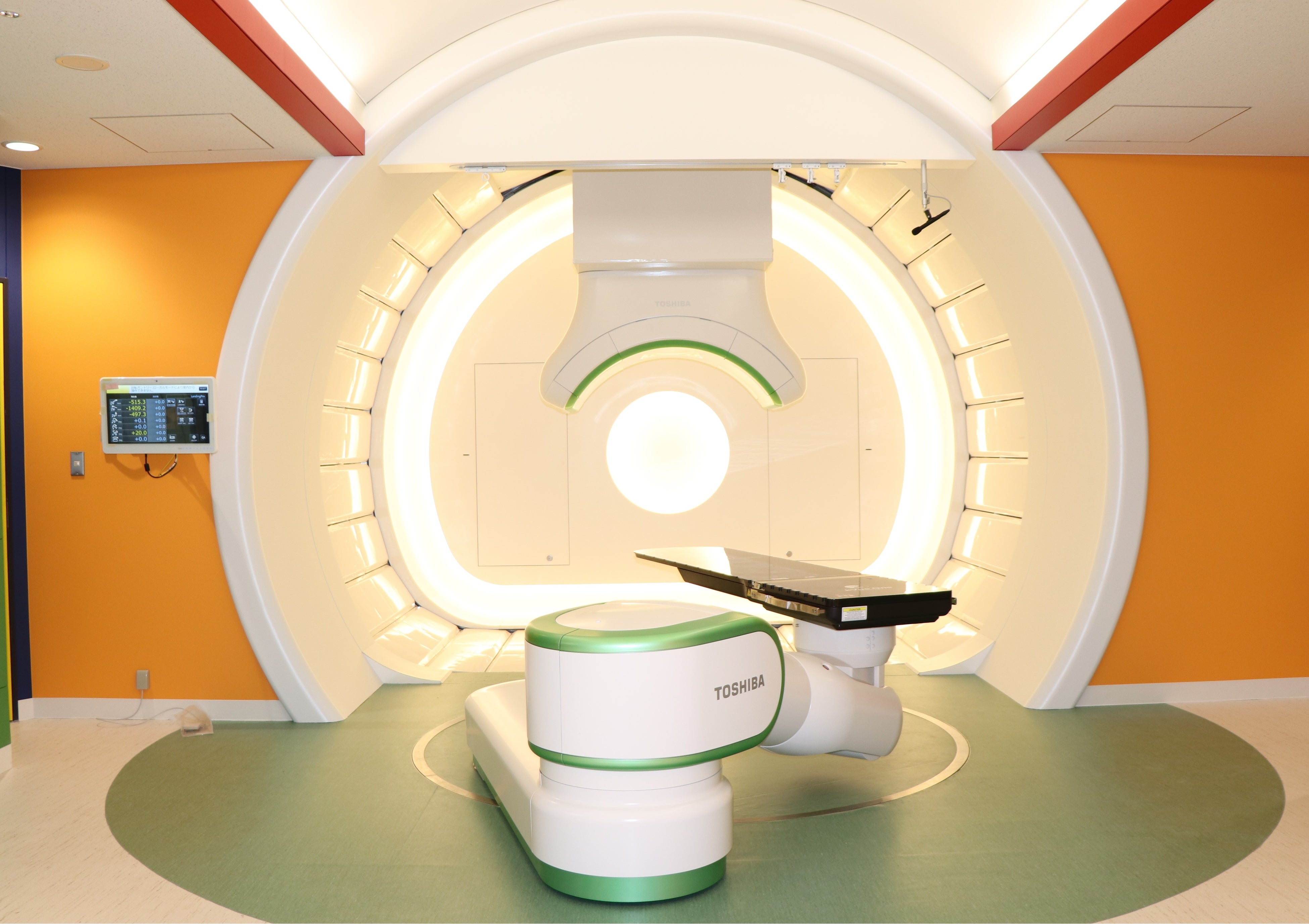 山形大学医学部東日本重粒子センター治療室