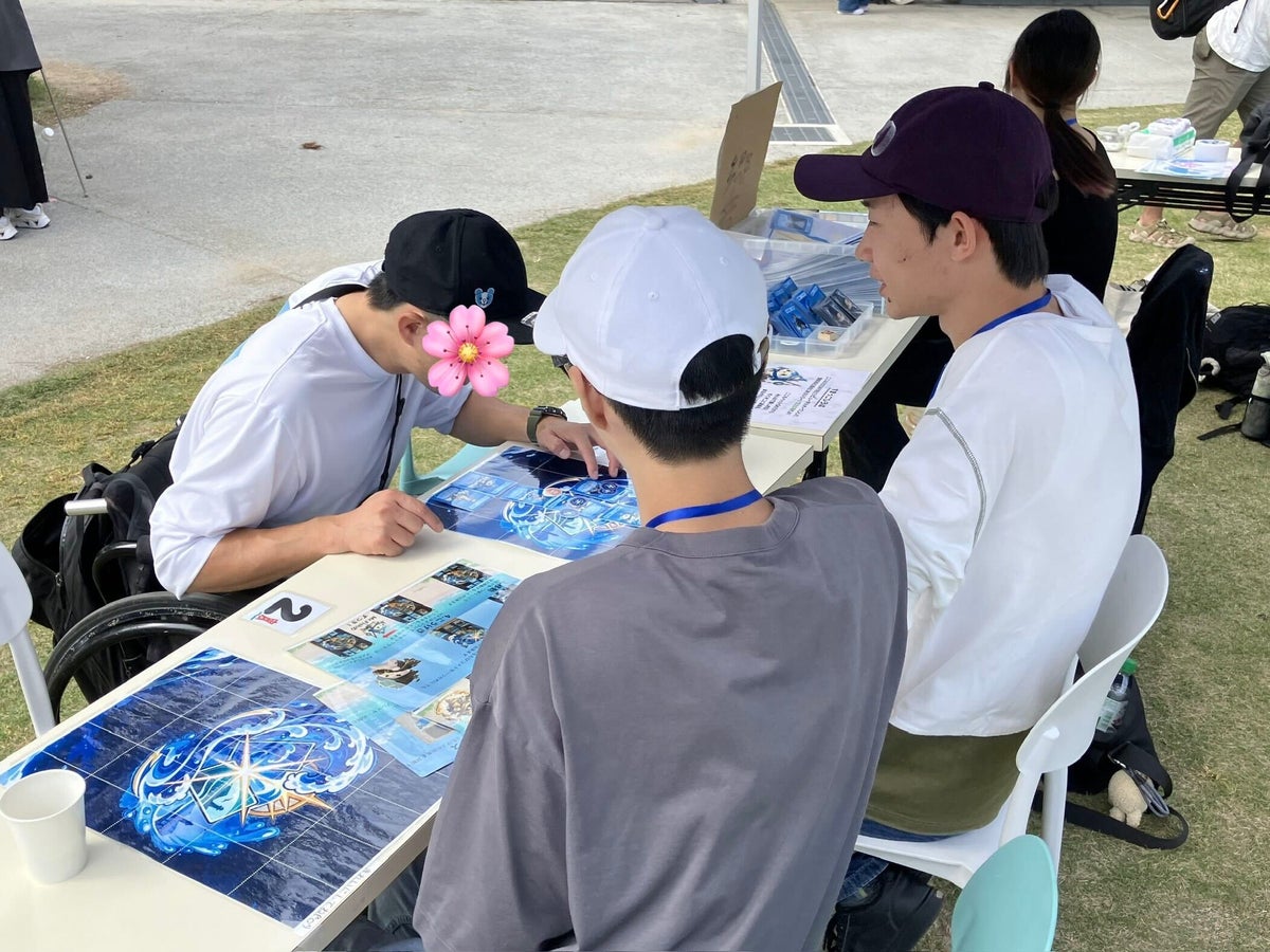 高校生が約3カ月でカードゲームを1から開発、須磨海浜公園で海のゴミ問題を遊びながら学ぶイベントを主催