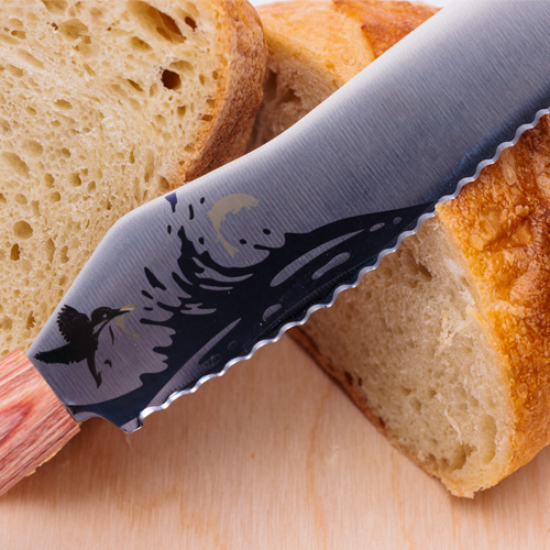 固めのパンも簡単に切れるパン切り包丁「関流」