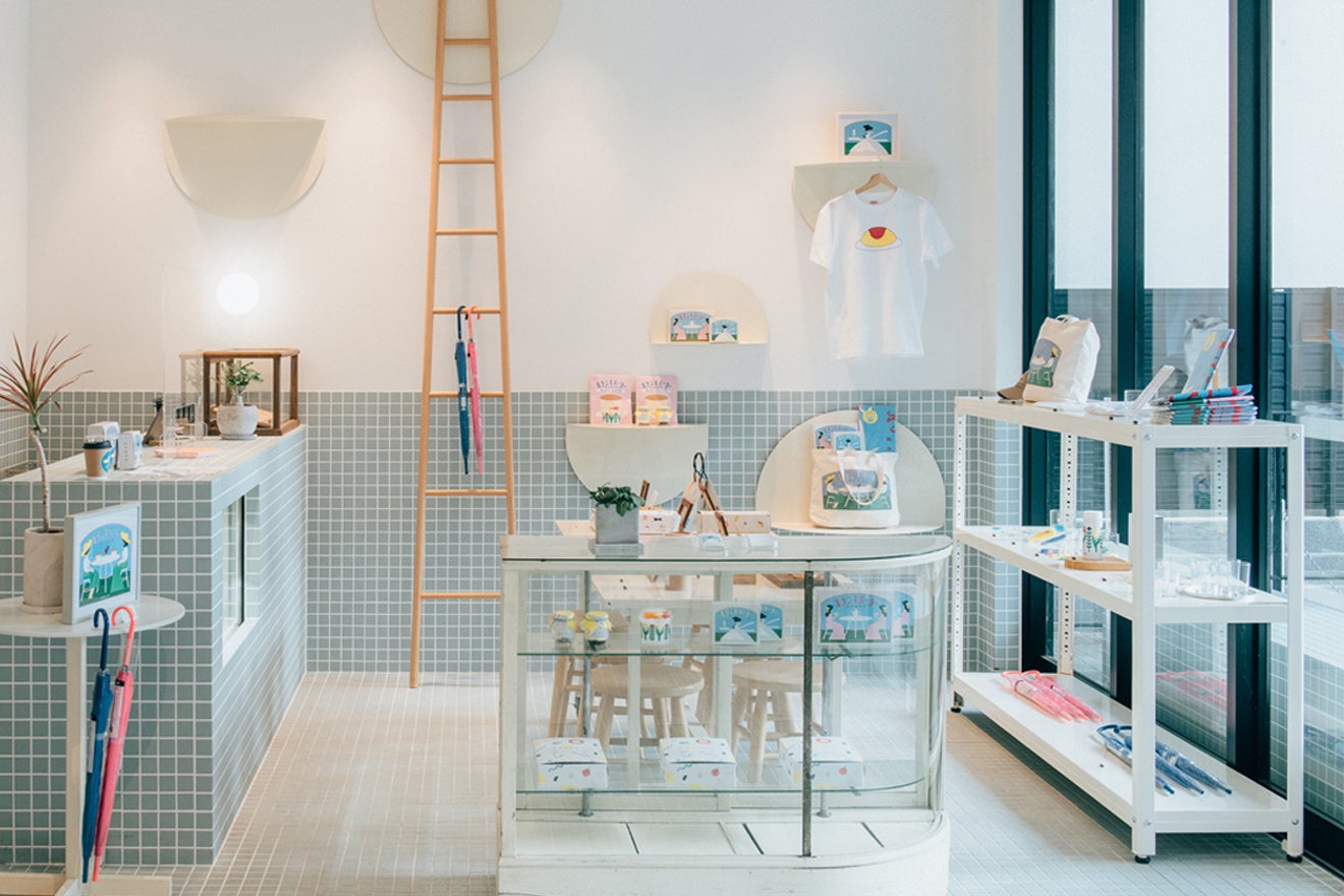 店内様子①物販コーナー