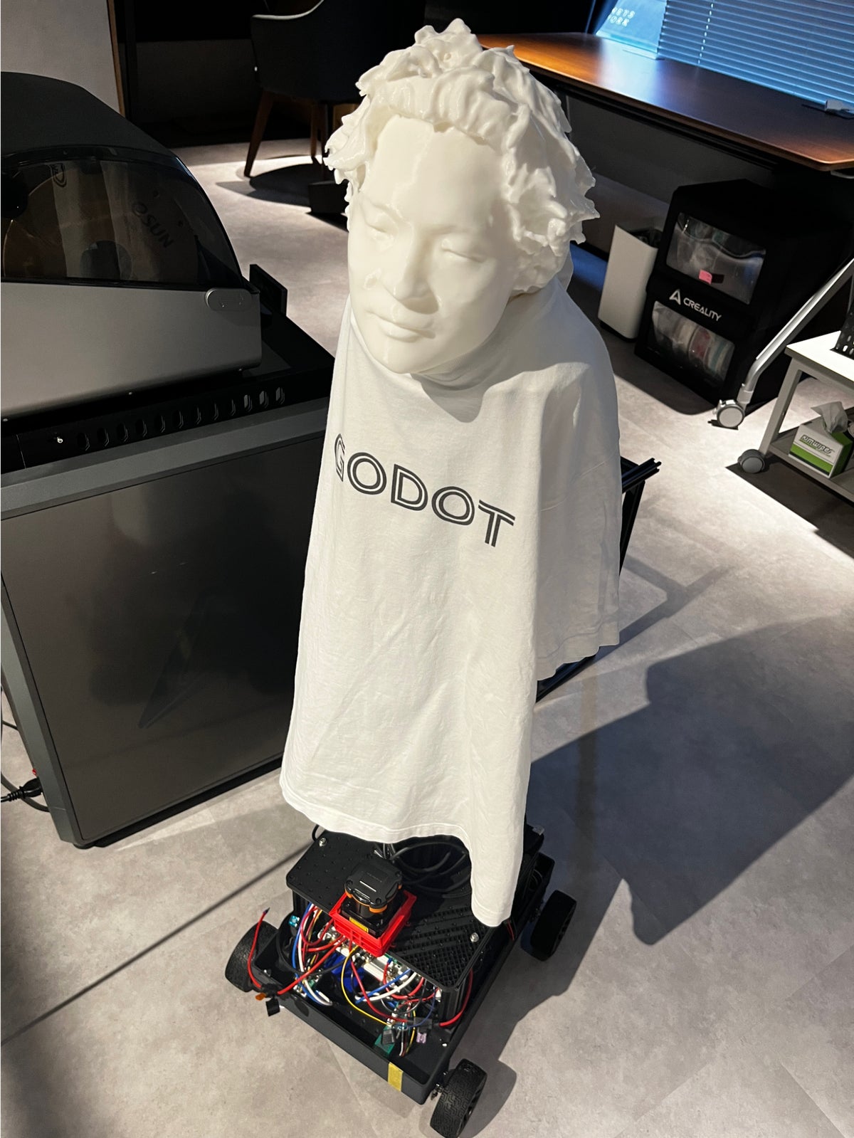 自社開発の4輪駆動走行ロボット
