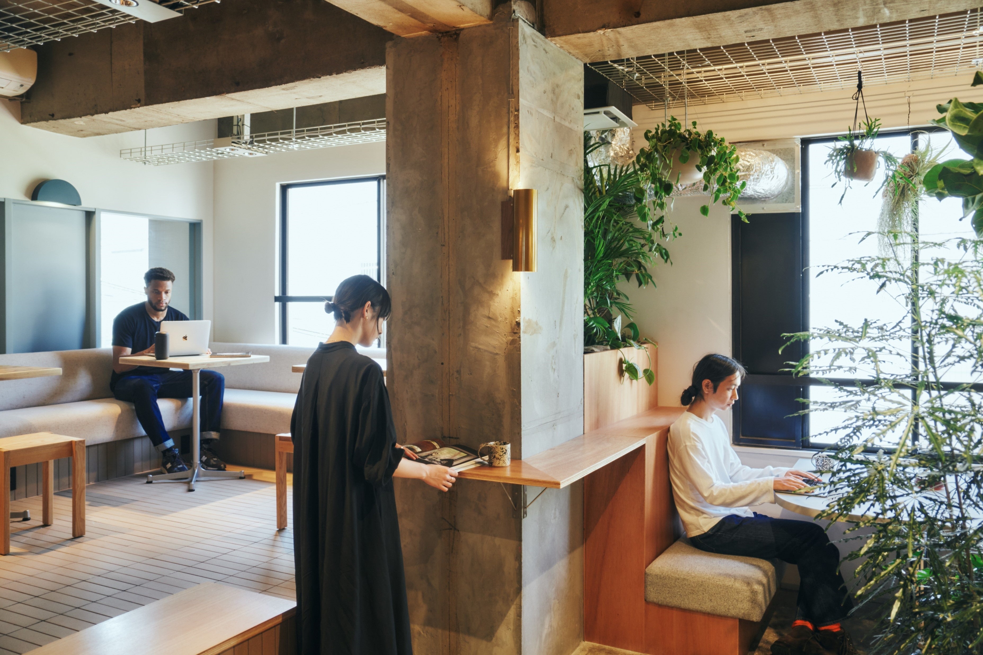 ▲２階ラウンジ