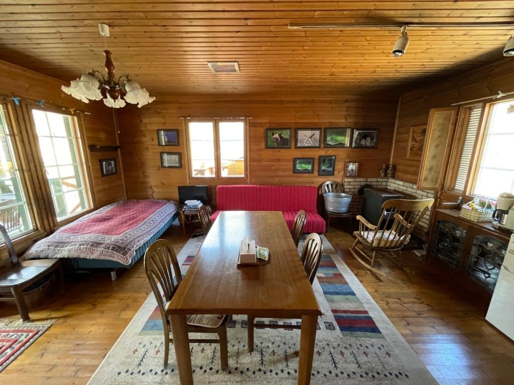 自然と会話が弾む作りになっているマナミキャビン