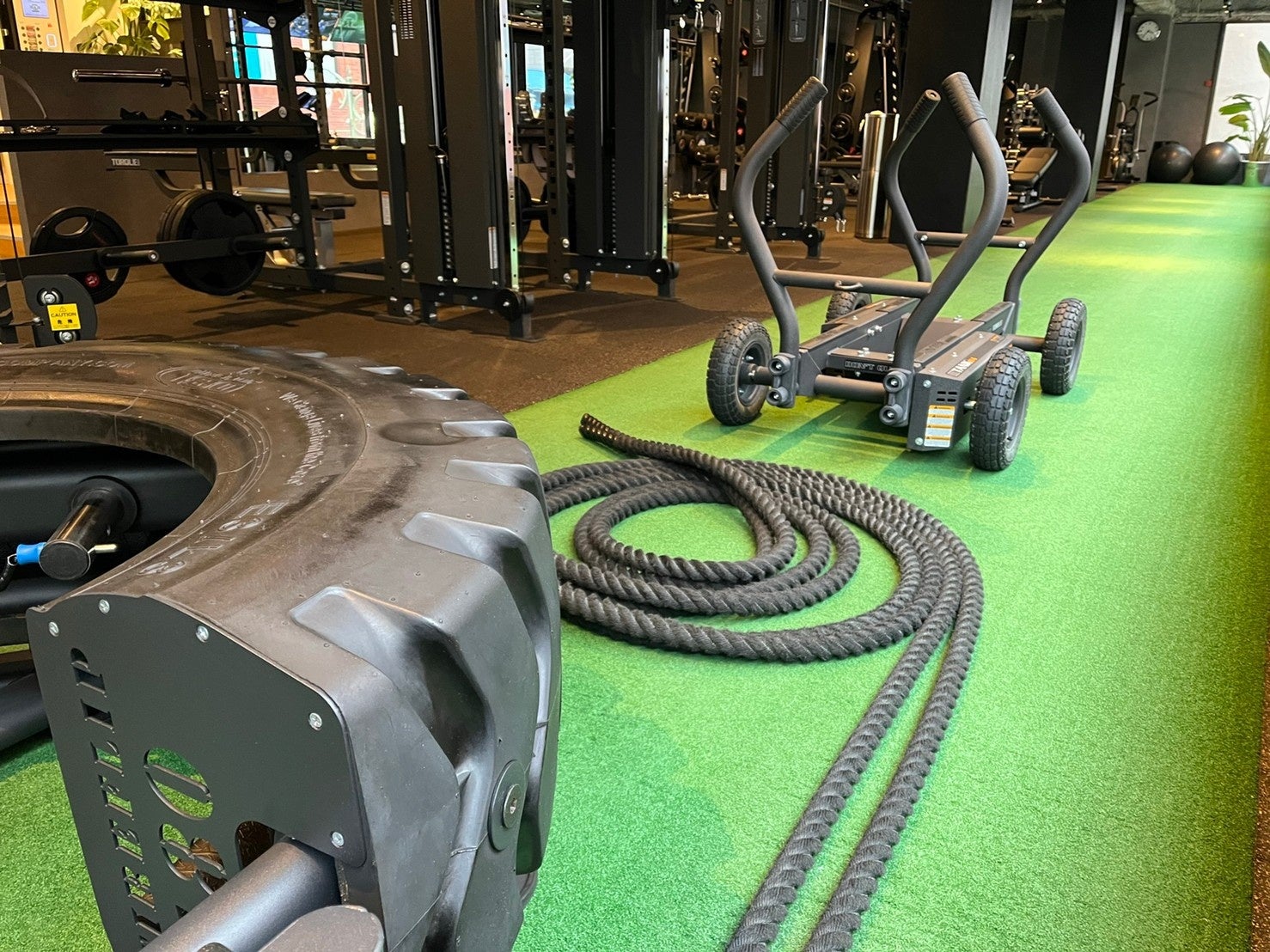 ファンクショナルトレーニングを取り入れた館内