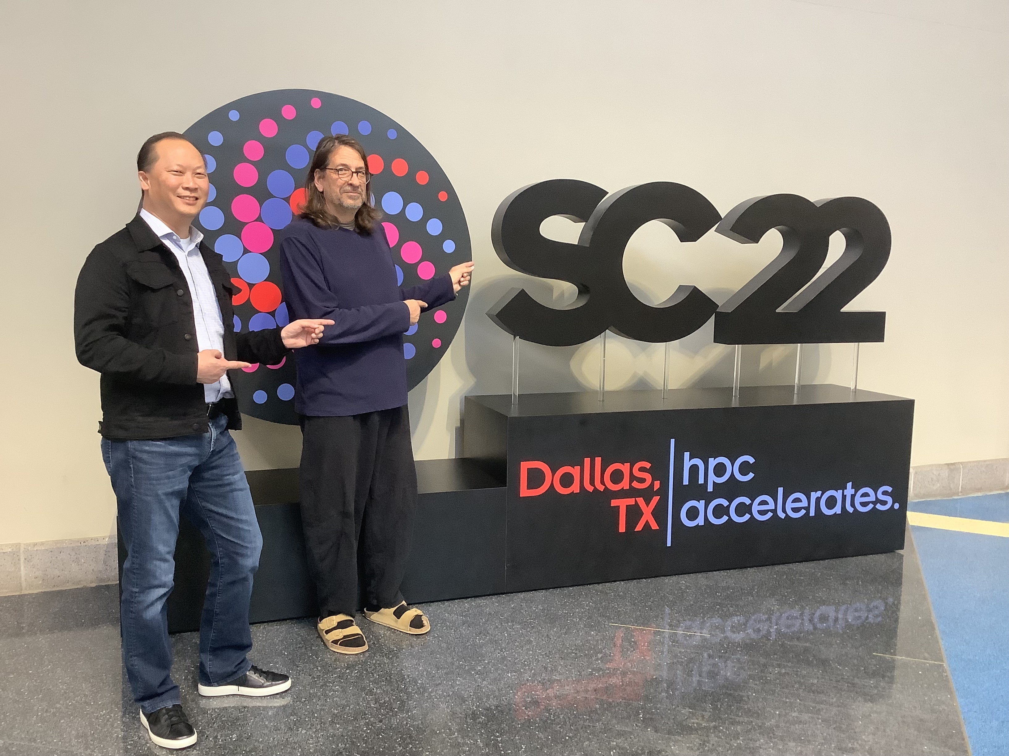 SambaNova Systems製品担当上級副社長Marshal Choyとアルゴンヌ国立研究所コンピューティング・環境・生命科学担当副所長Rick Stevens