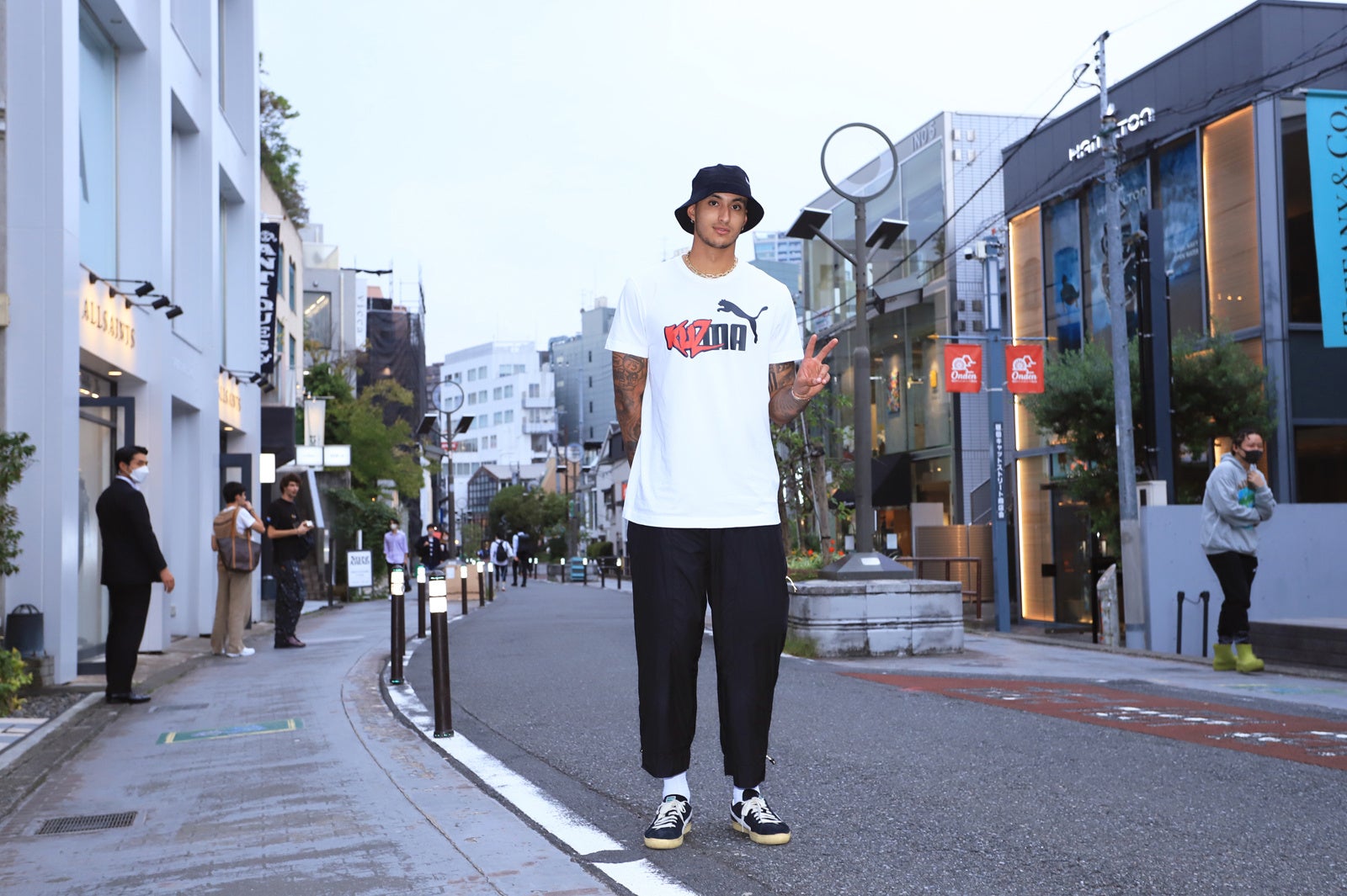 初めて訪れた原宿キャットストリートでのオフショット