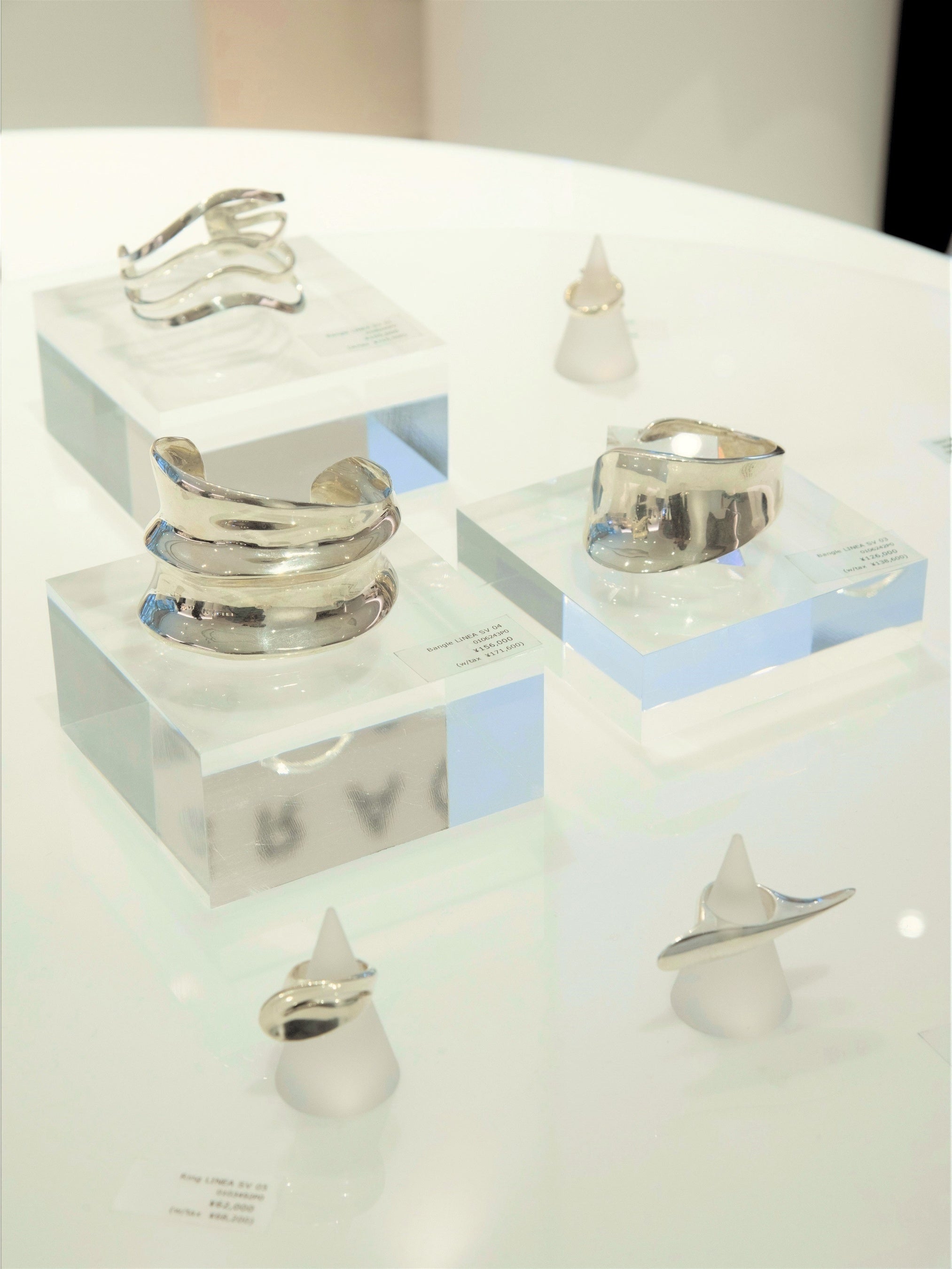 「LINEA」（リネア）コレクション