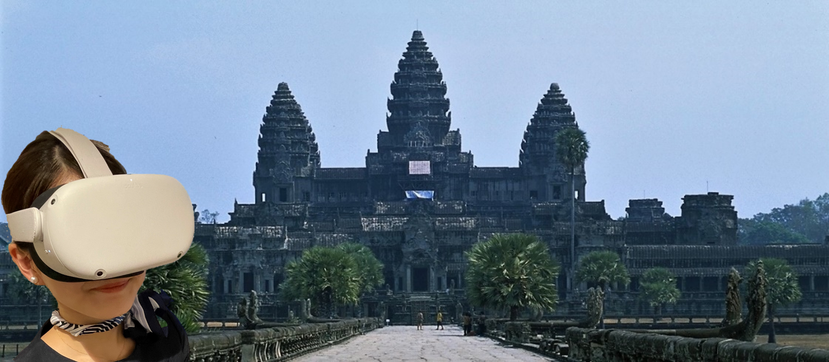 VRゴーグルをつけてバーチャルツアーへ