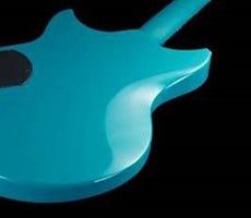 ボディ背面の「コンター加工」