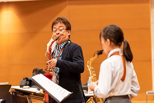 第28 回浜松国際管楽器アカデミー＆フェスティヴァル　レッスン風景（中高生コース）　須川 展也氏